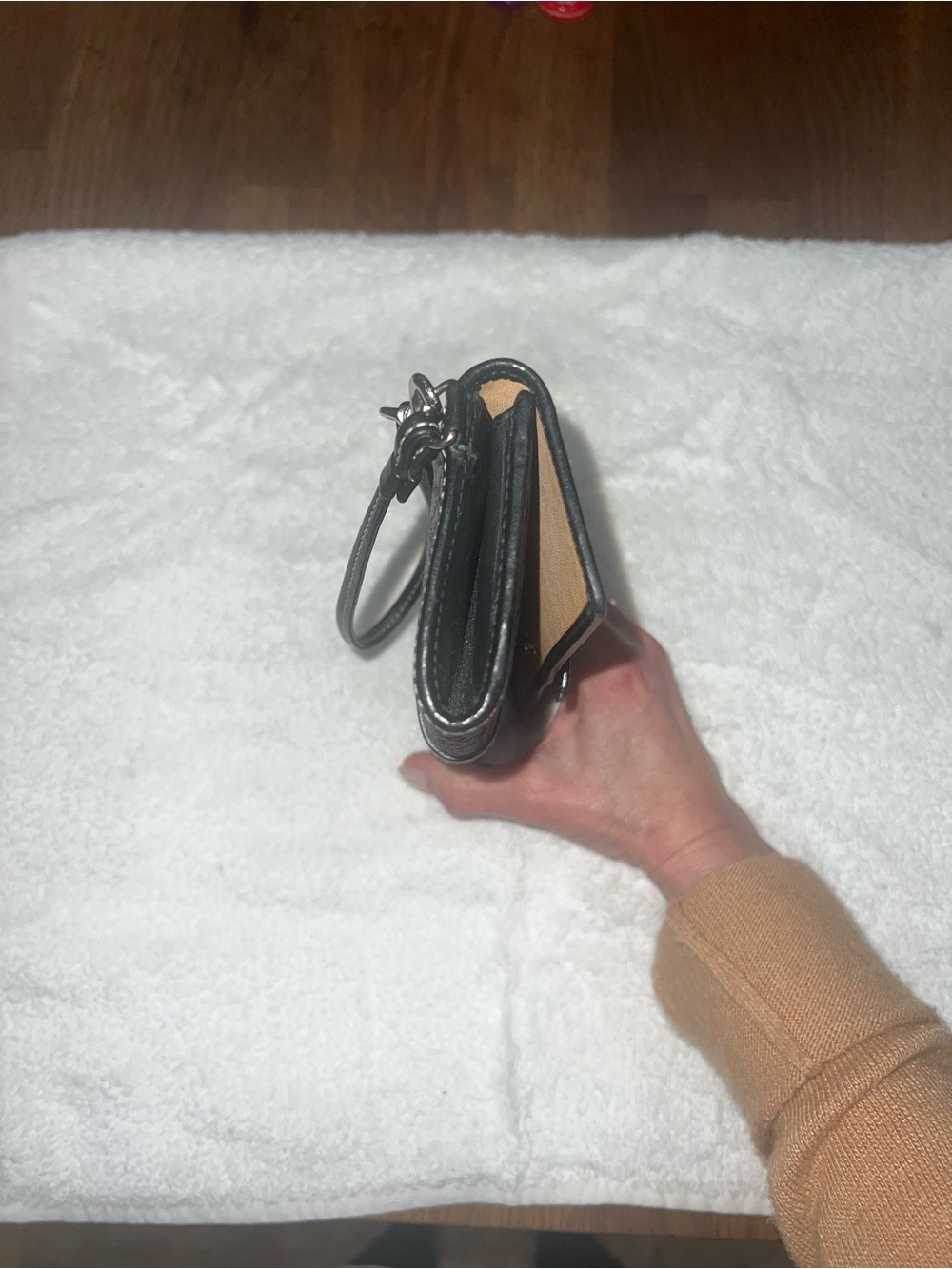 Coach Black/Tan Signature Canvas Wristlet Clutch. - Picture 4 of 12